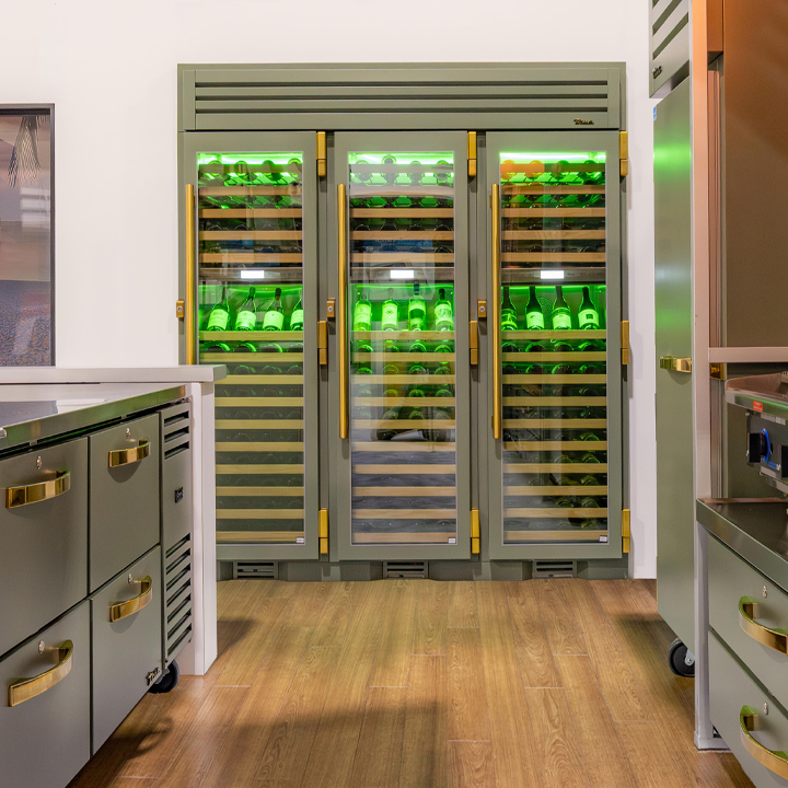 Customization_Commercial Kitchen_Olive and Gold